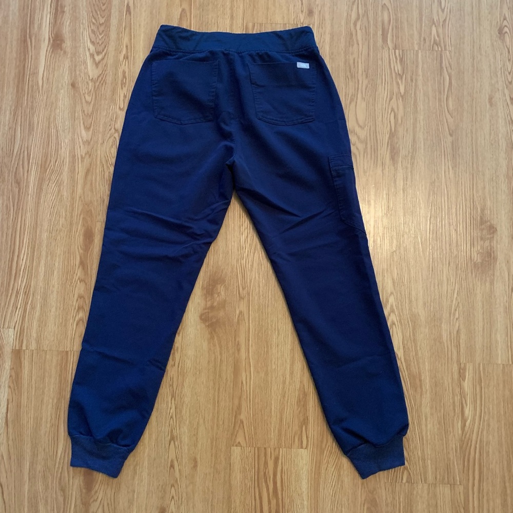 Figs - Picture 3 of 5